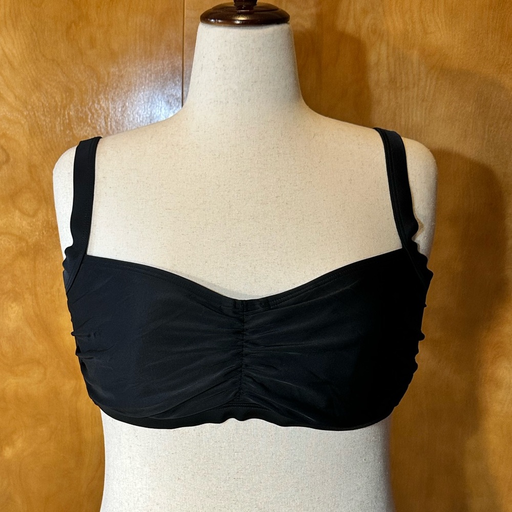 Swimsuits For All Black Ruched Bikini Top Size 40D